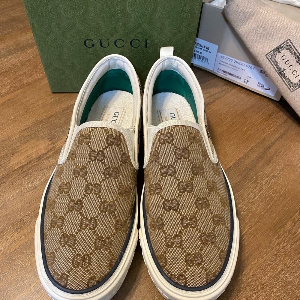 Gucci Beige and Red Slip-On Sneakers - Picture 3 of 11
